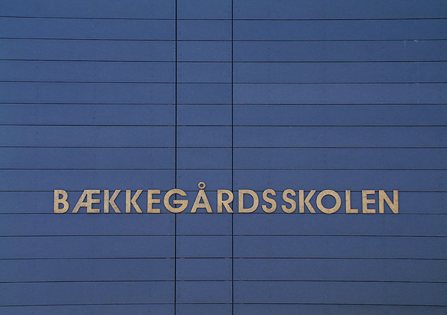 image/baekkegaardsskolen-01.jpg