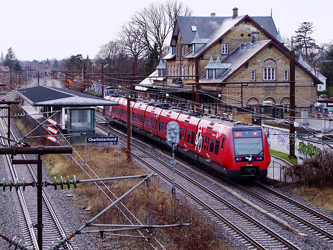 image/charlottelund-station-408.jpg