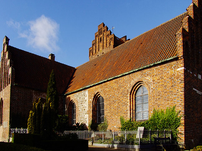 image/lyngby_kirke-774.jpg