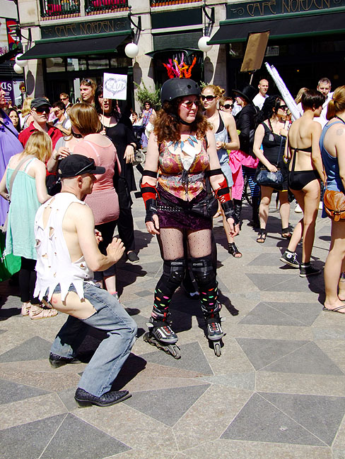 image/slutwalk_copenhagen-390.jpg